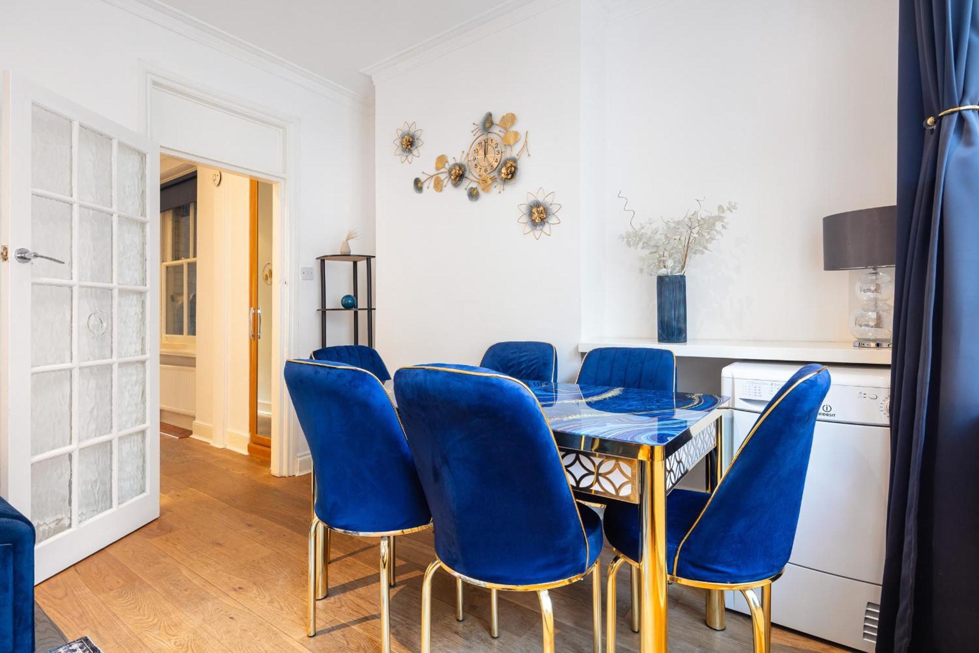 Apartament Elegant Three Bed In The Heart Of Marylebone *